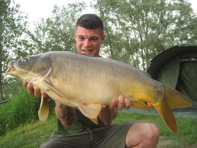 Lago Boschetto - Carpfishing 11-12-13 maggio 2012 019.jpg