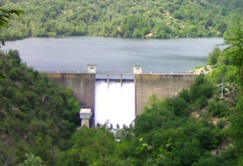Diga e lago delle piane.jpg